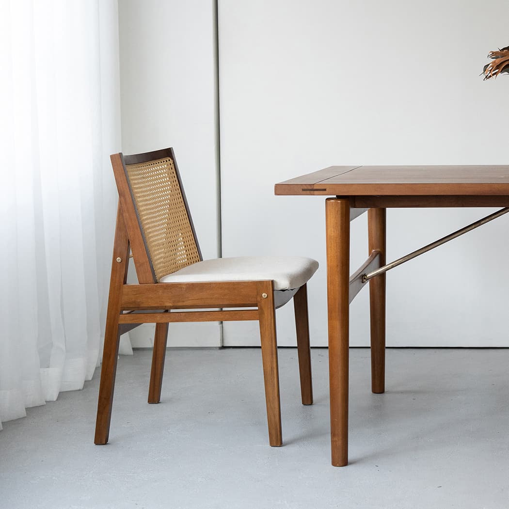 スケイブダイニングチェア